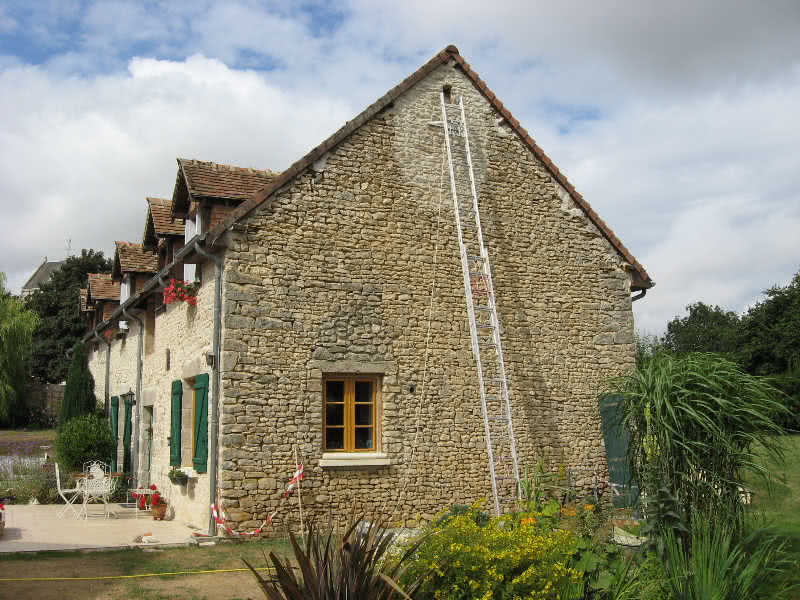 lime pointing