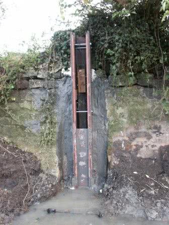 Day 5, la moine pour regler le niveau d'eau dans l'etang
